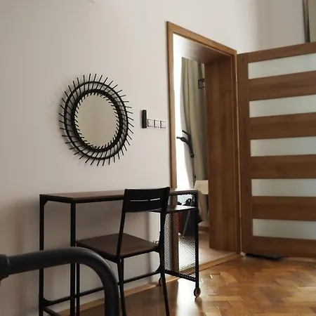 Victoria Apartment